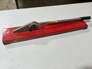 Floor Bar Cut Tool
