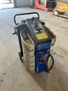lot 8 image: Viper AF-3250 Cooling System Service Center - Working Condition