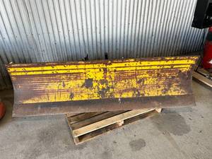 lot 11 image: Western Snow Plow - Complete Setup - Working Condition