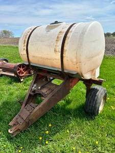 lot 10 image: 150 Gallon Tank Trailer