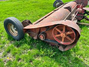 lot 11 image: Stalk Chopper - PTO - Fully Functional