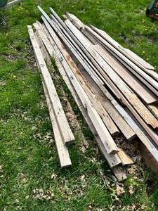lot 13 image: Long Piece Lumber Lot - 8 Plus Lumber