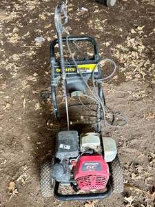 lot 29 image: Brute 3000 PSI Pressure Sprayer - Working Condition -