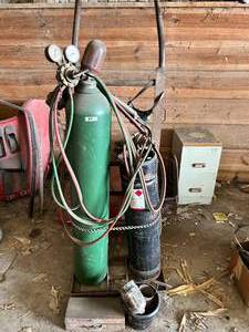 lot 37 image: Torch Set Up - Fully Functional -