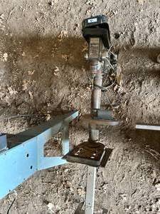 lot 51 image: Cal-Hawk 5 Speed Drill Press - Fully Functional -