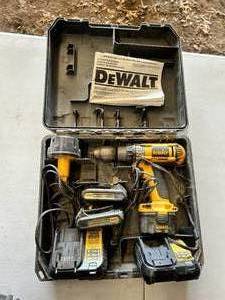 lot 63 image: DeWALT Cordless Drill & Batteries & Chargers - Fully Functional -