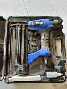 lot 65 image: Campbell Hausfeld Pneumatic Brad Nailer - Fully Functional -