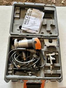 lot 66 image: Ridgid 5.5 Amp Compact Fixed-Base Corded Router - Fully Functional -