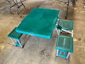lot 106 image: Collapsible Picnic with Case - Folds with Ease