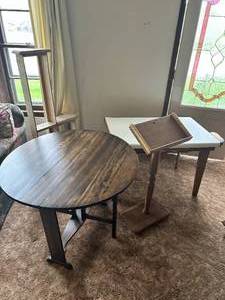 lot 176 image: Hardwood Table Variety Lot