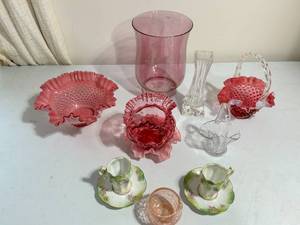 lot 188 image: Fine Vintage Colored Genuine Crystal Glassware Lot