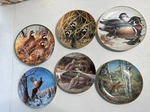 lot 190 image: Collector Set of Wildlife plates from the 70s & 80s