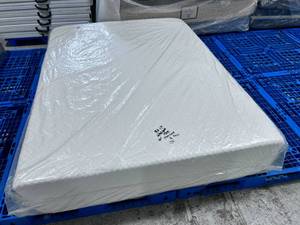 lot 17 image: Brand New Sound Sleep Harbor Home Series 14 Medium Firm Memory Foam Quilted Top Queen Mattress
