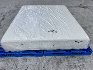 lot 19 image: Brand New Sound Sleep 13 Medium Firm Memory Foam California King Mattress - MSRP $1699.99 - No Reserve