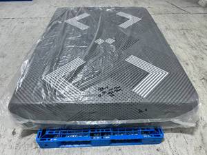 lot 4 image: Brand New Sound Sleep 13 Soft Memory Foam Queen Mattress - MSRP $1499.99 - No Reserve