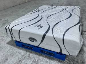 Sound Sleep 13 Extra Soft Elegance Hybrid Queen Mattress - MSRP $1499.99 - No Reserve