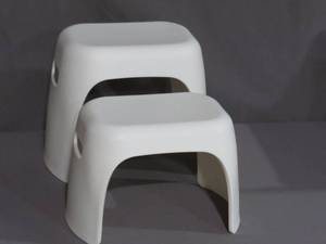 lot 19 image: 2 Pack Step Stools
