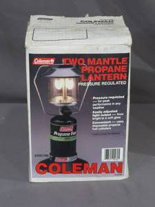 lot 65 image: Coleman Propane Lantern - 5152C700
