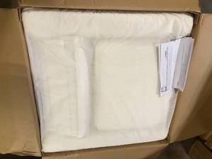 lot 3 image: Lifestyle Solutions Lincoln White Polyester Accent Chair with Swivel Base  Customer Returns See Pictures