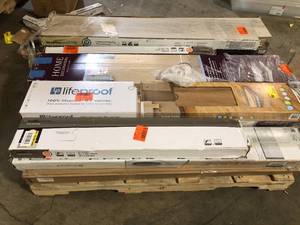 lot 19 image: Pallet Mixed Assorted Flooring Various Models and Conditions  Customer Returns See Pictures