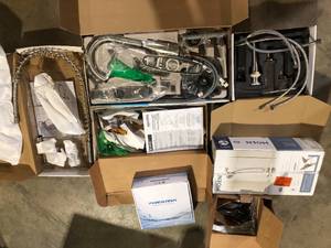 lot 49 image: Lot of Assorted Faucets Various Models and Conditions  Customer Returns See Pictures