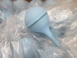 lot 18 image: Ear  Ulcer Bulb Syringe Plastic Bu...