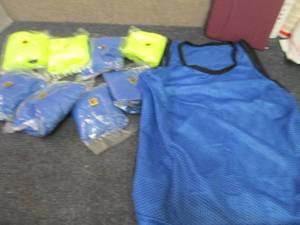 lot 81 image: 9- Youth Mesh Tanks...