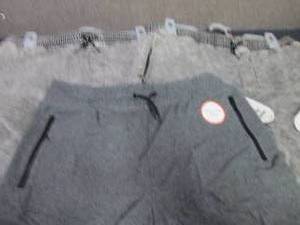 lot 96 image: 3pr- Size 18 Boys Shorts...