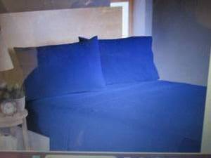 lot 142 image: Swift Home Ultra-Soft Wrinkle & Shr...