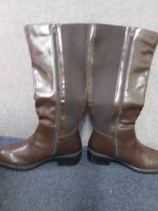 lot 149 image: Journee Collection Womens Tru Comf...