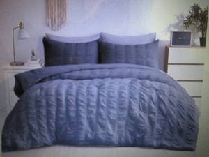 lot 158 image: Peace Nest All-Season Bubble Ruched...