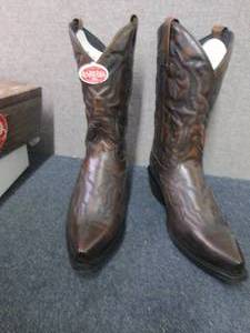 lot 184 image: Laredo Mens Hawk Western Boot Size...