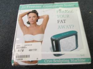 lot 251 image: Evertone Fat Freezer Belt open box ...