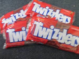 lot 333 image: 4- 16 oz Strawberry Twizzlers...
