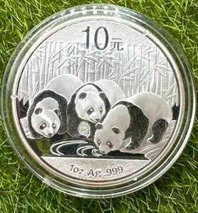 1oz .999 Silver Panda Round