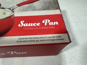 3.1 Quart Non-Stick Sauce Pan - New in Box.
