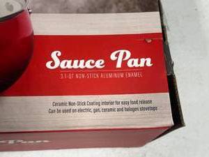 3.1 Quart Non-Stick Saucepan - New in Box
