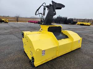 lot 44 image: Artix 92 Inverted Snowvac w PTO