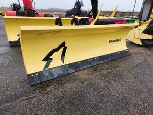 lot 40 image: SnowWolf AlphaPlow 10 Snow Plow Alpha-10.0 with CAT Fusion Mount