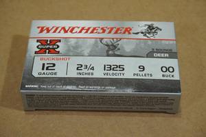 lot 217 image: 5 Winchester Super-X 12 Gauge 2-34 00 Buck Shotshells