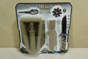 lot 8 image: Camillus Adventure Pack Knife Set