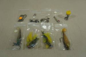 lot 29 image: Assorted Ice Fishing Tackle