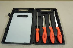 lot 34 image: Flex-Fillet Fish Fillet Knife Set