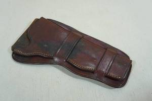 lot 53 image: Leather Gun Holster