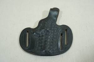 lot 55 image: Tooled Leather Belt Holster