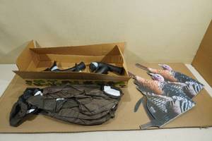 lot 104 image: Assorted Hunting Decoys - Turkey, Goose