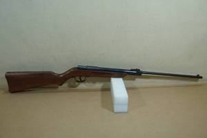 lot 18A image: Vintage Daisy Model 230 .22 Cal Air Rifle - Made in Scotland