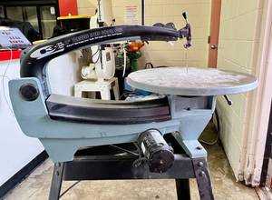 lot 320 image: Delta 18 Inch Scroll Saw wspeed adjustment knob
