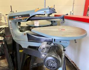 lot 322 image: Delta 20 Inch Scroll Saw