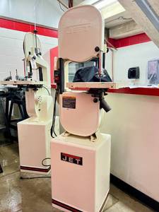 lot 315 image: JET 14 Inch Woodworking Bandsaw